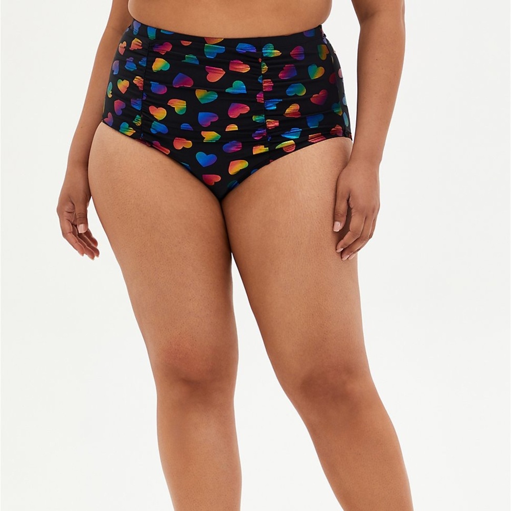 🆕TORRID RAINBOW HEARTS HIGH WAIST RUCHED SWIM BOTTOM
